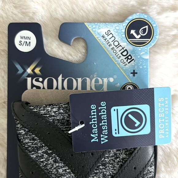 Isotoner Black Gloves with Touchscreen Compatibility - Picture 2 of 4